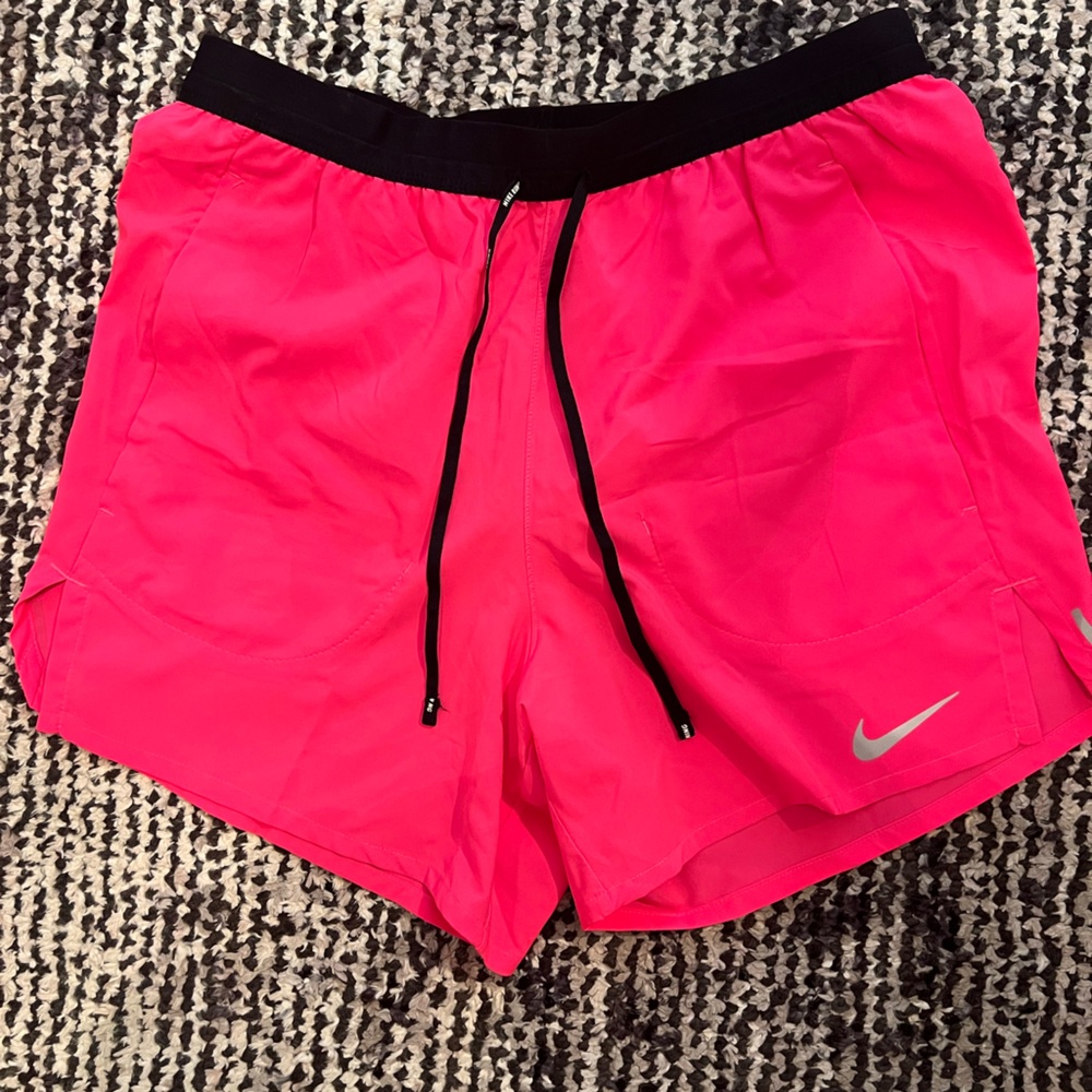 Nike flex stride 5 running shorts in men’s size Small
